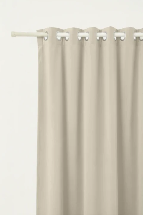 Packshot_zaslona_przelotki_SOFT_kremowa.webp