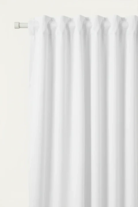 Packshot_zaslona_Viva_biala.webp