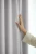 Modelka_zaslona_HOLD_przelotki_bialygolebi.webp