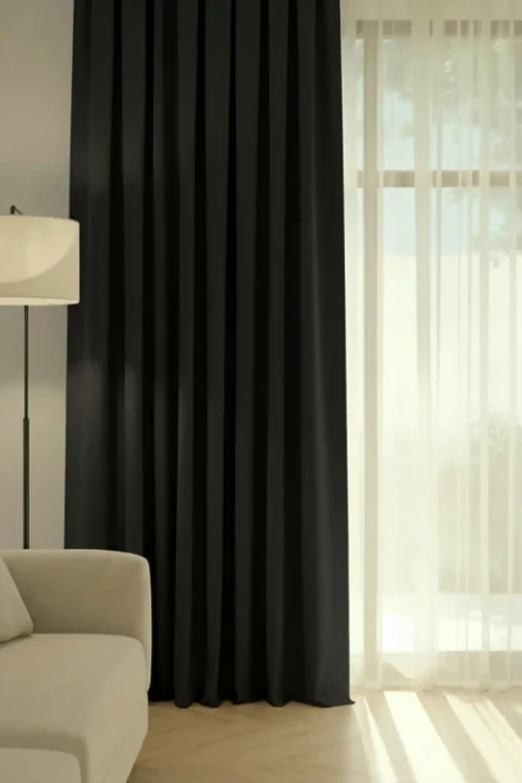 Zblizenie_zaslona_HOLD_przelotki_czarna.webp