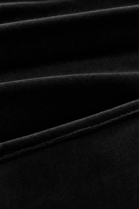 Material_zaslona_shiny_czarny.webp