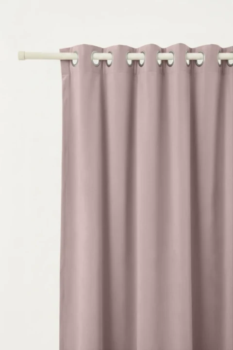 Packshot_zaslona_przelotki_SOFT_pudrowa.webp
