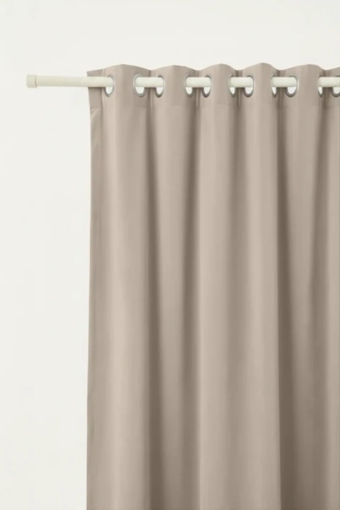 Packshot_zaslona_przelotki_SOFT_bezowa.webp