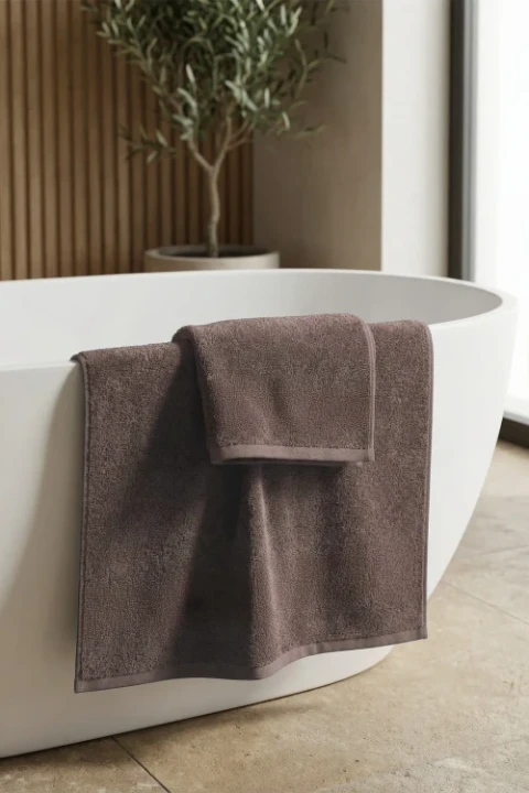 Brazowy-Recznik-Hotelowy-SPA-II-do-Sauny.webp