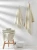 Recznik-bezowy-z-biala-biza-LIBRE.webp