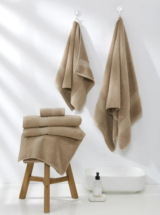 Recznik-Bawelniany-Leo-Mocca (1).webp