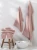 recznik-loren-pudrowy-aranzacja-7-Spod-Igly-i-Nitki.webp