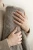 Ciemny-Bezowy-Koc-Futrzany-150x200-RABBIT (2).webp