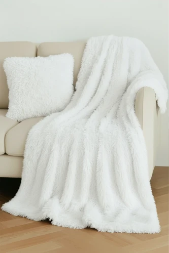 Aranzacja3_koc_bialy_yeti.webp