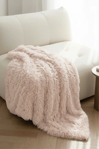 Aranzacja_koc_kremowopudrowy_yeti.webp