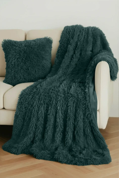 Aranzacja3_koc_ciemnyzielony_yeti.webp