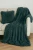 Aranzacja3_koc_ciemnyzielony_yeti.webp