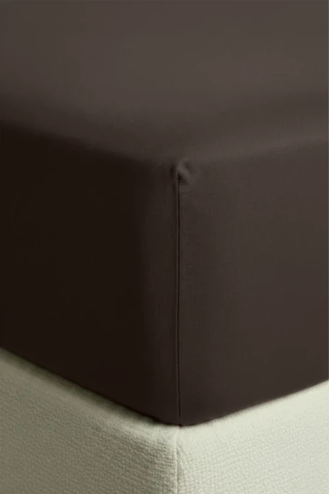 Zblizenie_przescieradlo_jersey_braz.webp