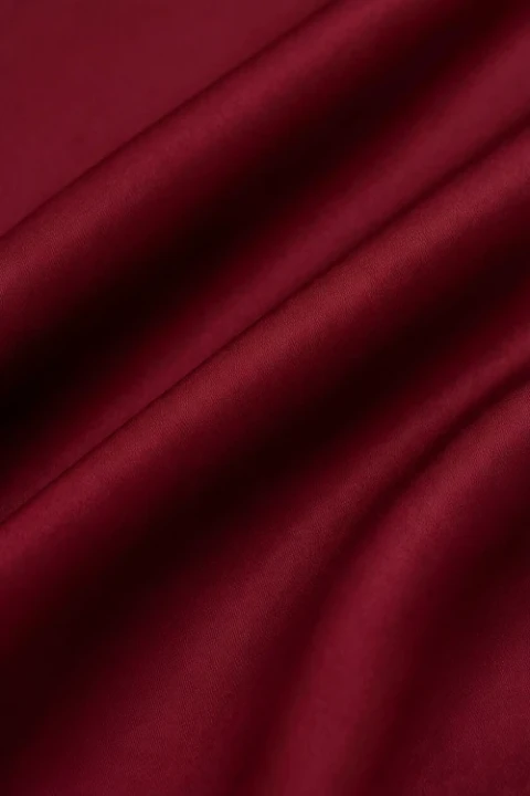 Bordowe-Przescieradlo-Satyna-bez-Gumki (1).webp