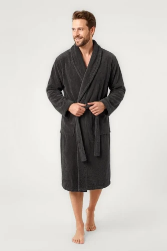 Packshot_model_szlafrok_frotte_grafitowy.webp