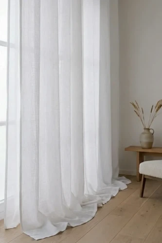 Lenny_zaslona_biala_aranzacja2.webp